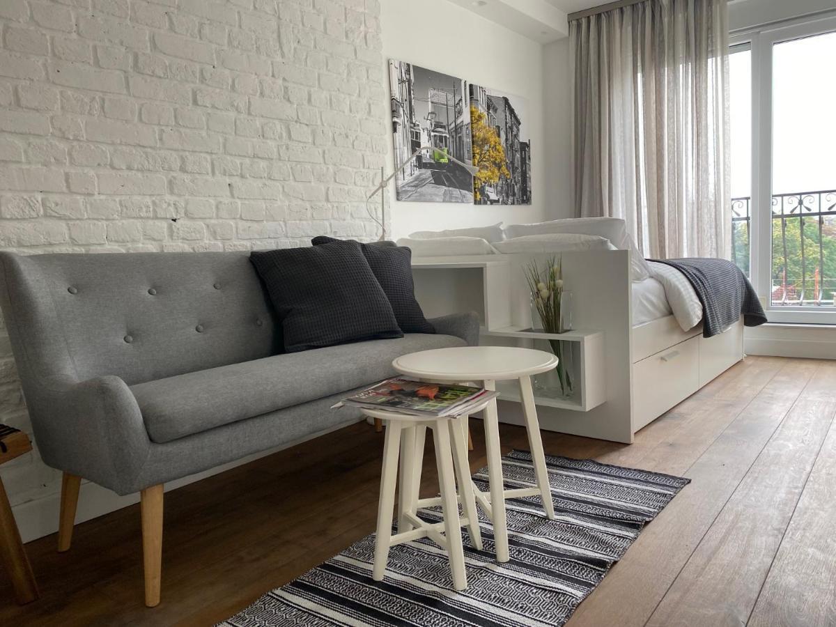 Enjoy B-52 Studio Belgrade Luaran gambar