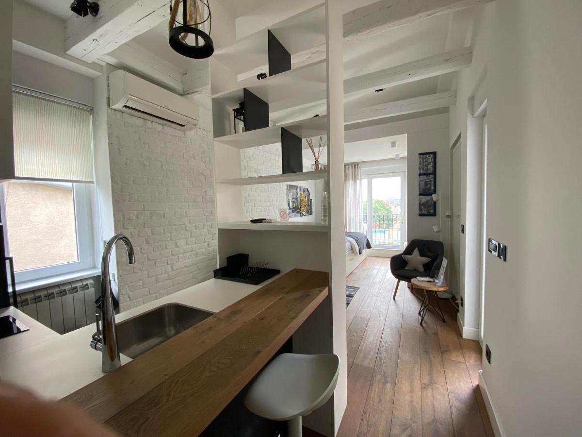 Enjoy B-52 Studio Belgrade Luaran gambar